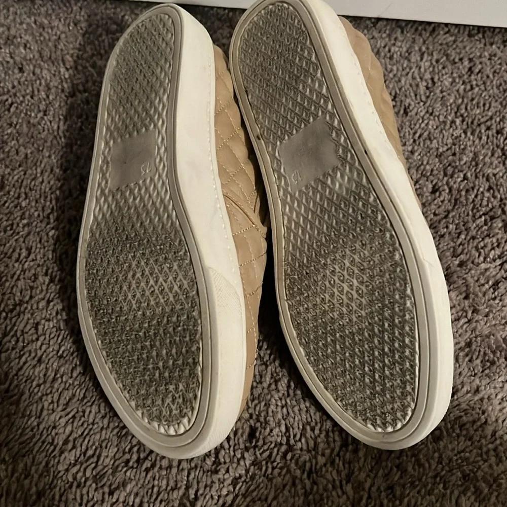 SODA slip on Shoes 7.5